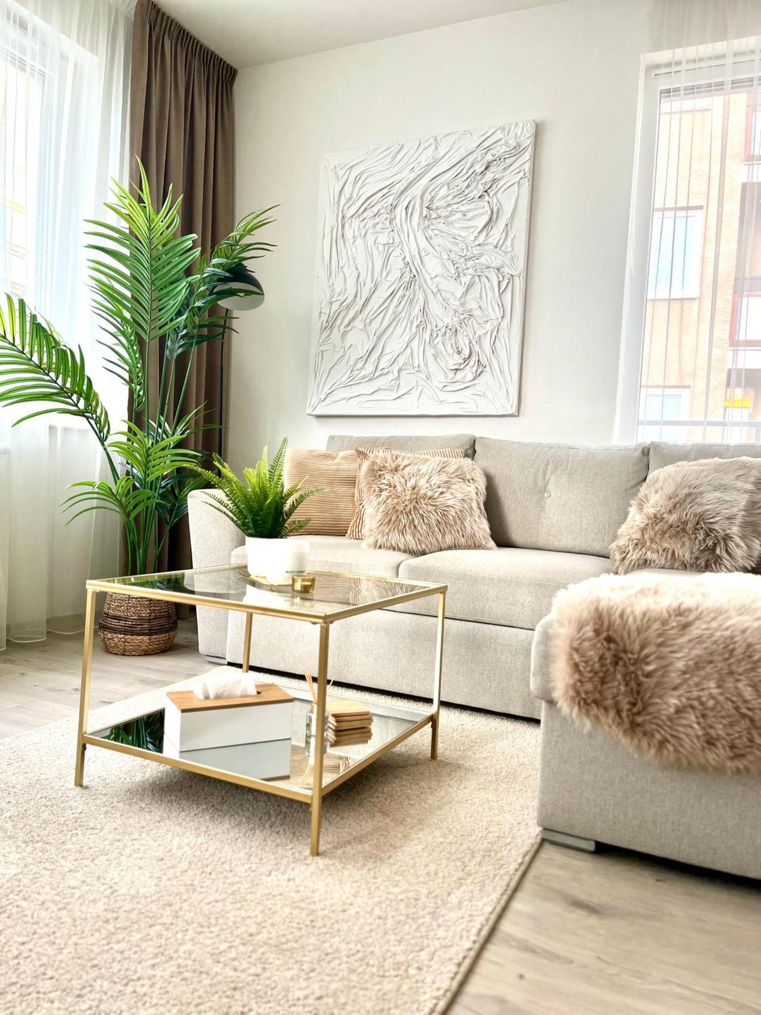 The Elite Suite II Downtown Ac & Garage Parking 브라티슬라바 외부 사진